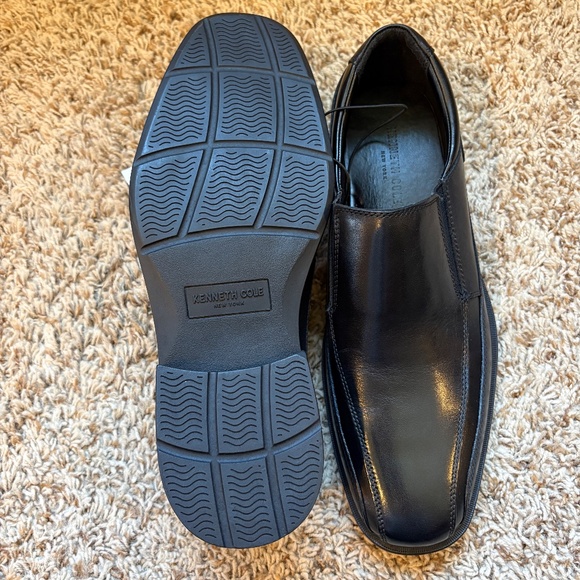 Kenneth Cole black dress shoes - Picture 3 of 3